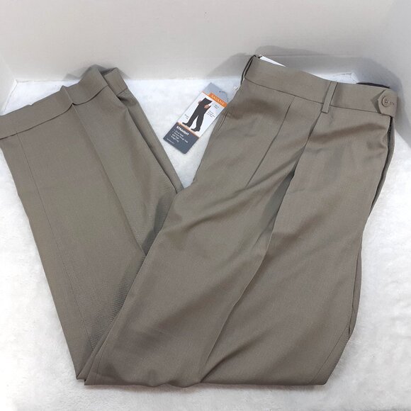 Savane Dress Pants Mens 42x32 Brown Select Edition Pleated Comfort Waist NWT - Picture 6 of 13